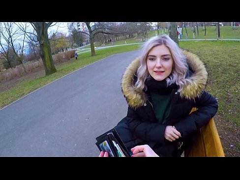 ❤️ Pogoltne tujčevo vročo spermo za denar - fafanje v parku Eva Elfie ☑ Šukanje pri nas ❌❤